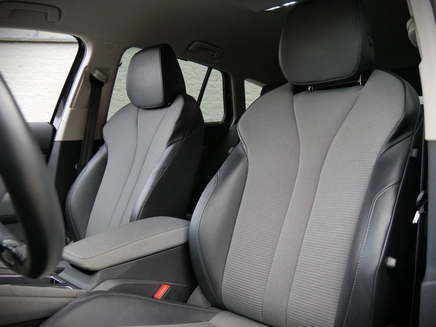 Škoda Enyaq iV 60 WARMTEPOMP/ ADAPTIVE CRUISE/ TREKHAAK/ BLINDSPOT/ CAMERA/ SOH 90%