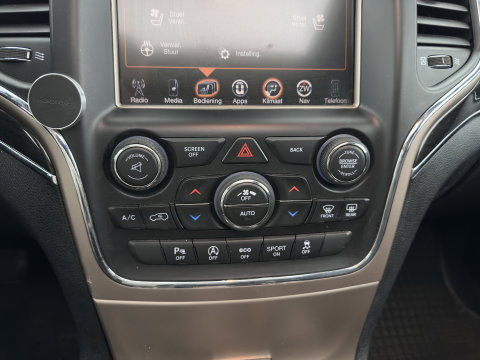 Jeep Grand Cherokee 3.0 CRD 75TH ANNIVERSARY OVERLAND *AUT | PANO |  FULL-LEATHER | XENON | AIR-SUSPENSION | BLIS | MEMORY-PACK | CAMERA | KEYLESS | NAVI-FULLMAP | TOWBAR | COMFORT-SEATS | SHIFT-PADDLES |  DAB+