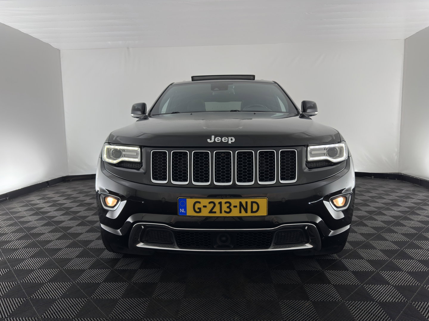 Jeep Grand Cherokee 3.0 CRD 75TH ANNIVERSARY OVERLAND *AUT | PANO |  FULL-LEATHER | XENON | AIR-SUSPENSION | BLIS | MEMORY-PACK | CAMERA | KEYLESS | NAVI-FULLMAP | TOWBAR | COMFORT-SEATS | SHIFT-PADDLES |  DAB+