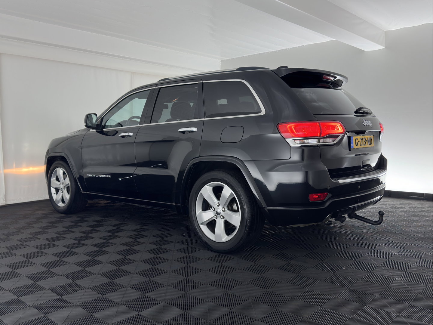 Jeep Grand Cherokee 3.0 CRD 75TH ANNIVERSARY OVERLAND *AUT | PANO |  FULL-LEATHER | XENON | AIR-SUSPENSION | BLIS | MEMORY-PACK | CAMERA | KEYLESS | NAVI-FULLMAP | TOWBAR | COMFORT-SEATS | SHIFT-PADDLES |  DAB+