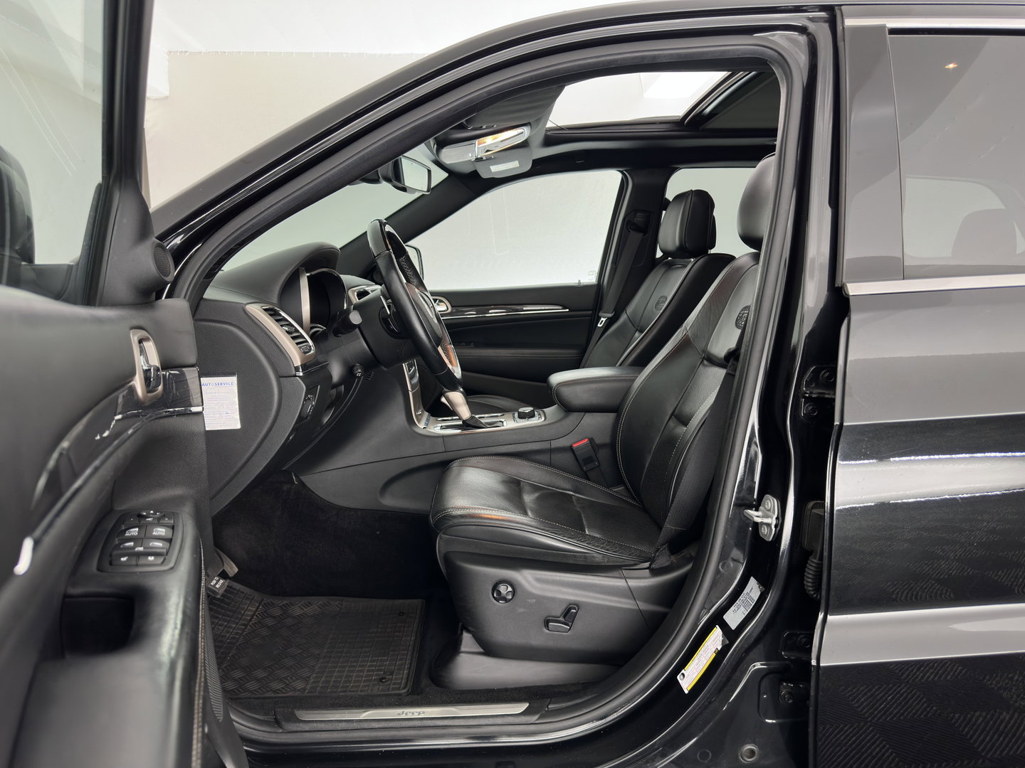 Jeep Grand Cherokee 3.0 CRD 75TH ANNIVERSARY OVERLAND *AUT | PANO |  FULL-LEATHER | XENON | AIR-SUSPENSION | BLIS | MEMORY-PACK | CAMERA | KEYLESS | NAVI-FULLMAP | TOWBAR | COMFORT-SEATS | SHIFT-PADDLES |  DAB+
