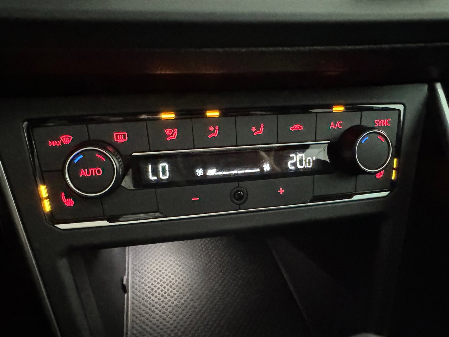 Volkswagen Polo 1.0 TSI Highline Business R Pano|Camera|ACC|DCC