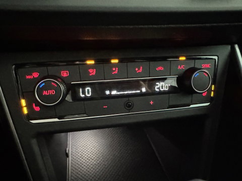 Volkswagen Polo 1.0 TSI Highline Business R Pano|Camera|ACC|DCC