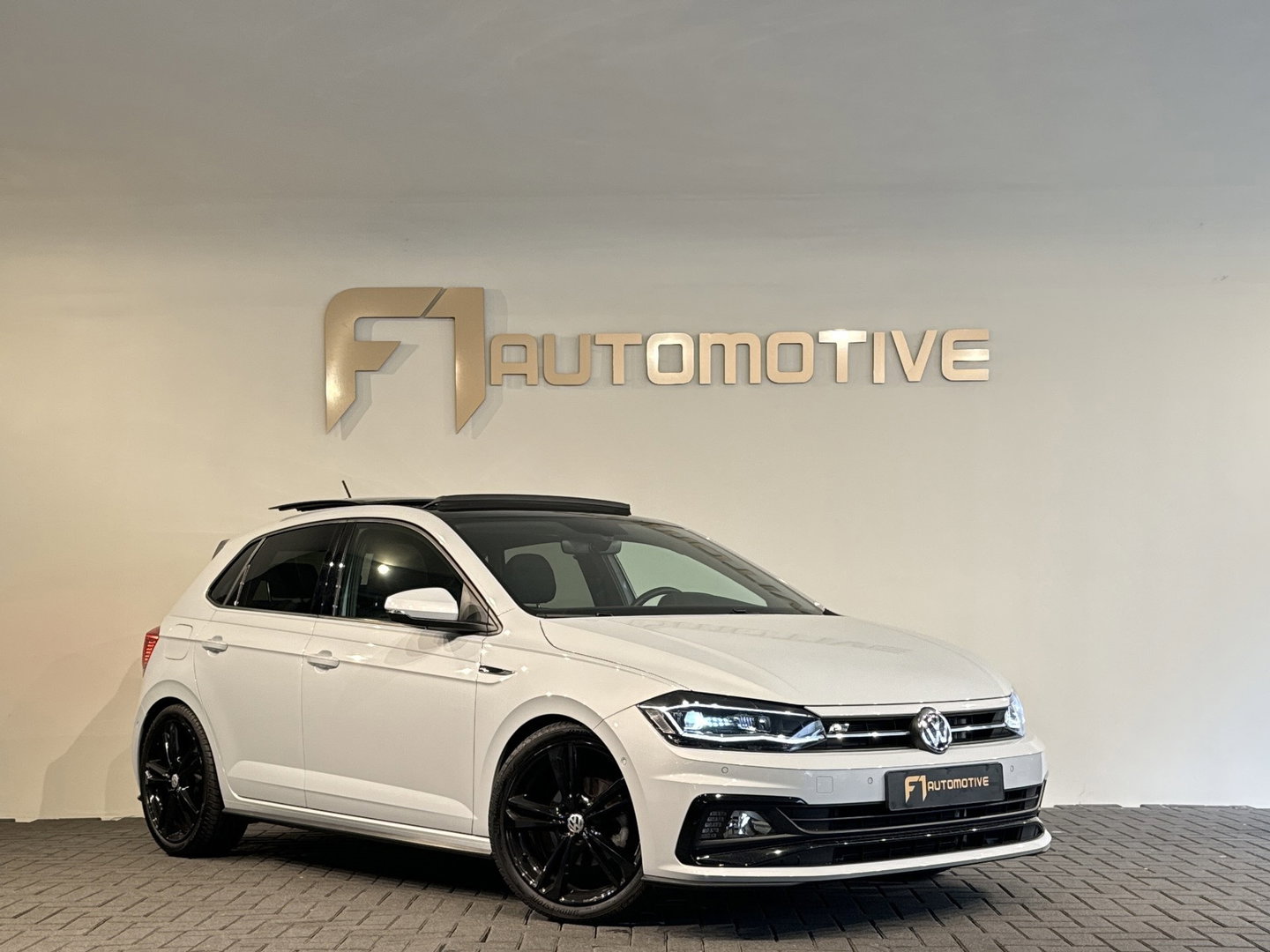 Volkswagen Polo 1.0 TSI Highline Business R Pano|Camera|ACC|DCC