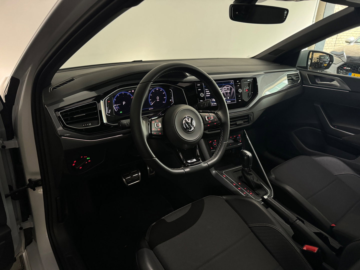 Volkswagen Polo 1.0 TSI Highline Business R Pano|Camera|ACC|DCC
