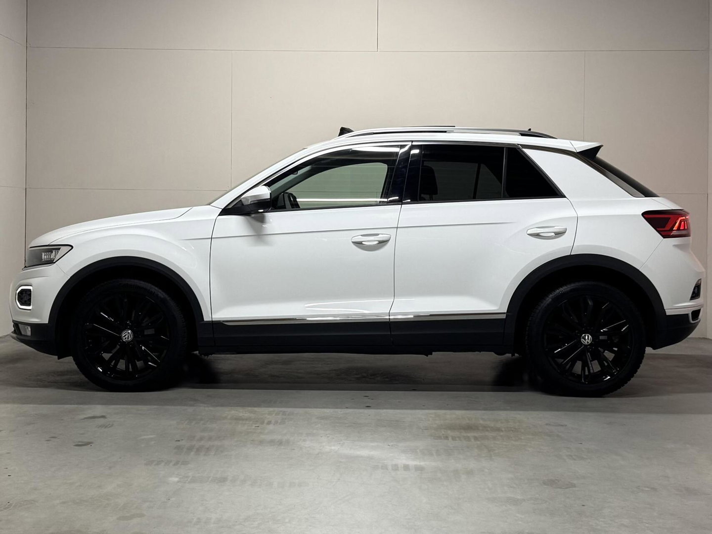 Volkswagen T-Roc 1.5 TSI Sport Pano Virtual Acc Carplay Navi NAP