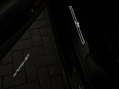 Audi e-tron GT RS 93 kWh Carbon|360|Massage|HuD|Nachtzicht
