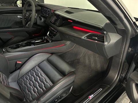 Audi e-tron GT RS 93 kWh Carbon|360|Massage|HuD|Nachtzicht