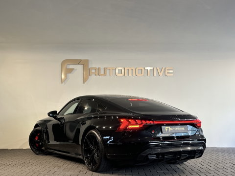 Audi e-tron GT RS 93 kWh Carbon|360|Massage|HuD|Nachtzicht