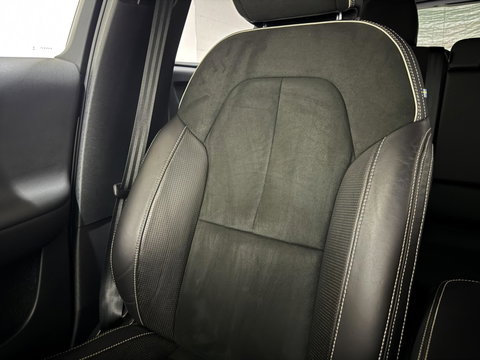 Volvo XC40 1.5 T5 Recharge R-Design Carplay Navi Cruise Camera Trekh.