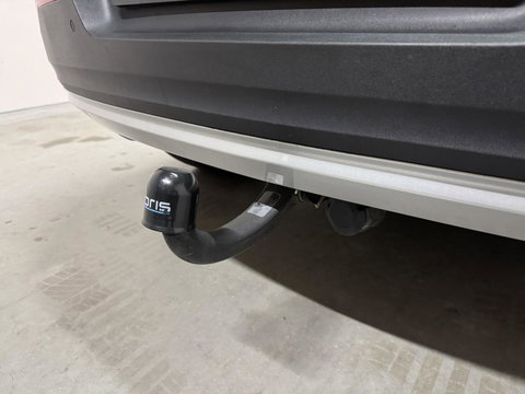 Volvo XC40 1.5 T5 Recharge R-Design Carplay Navi Cruise Camera Trekh.