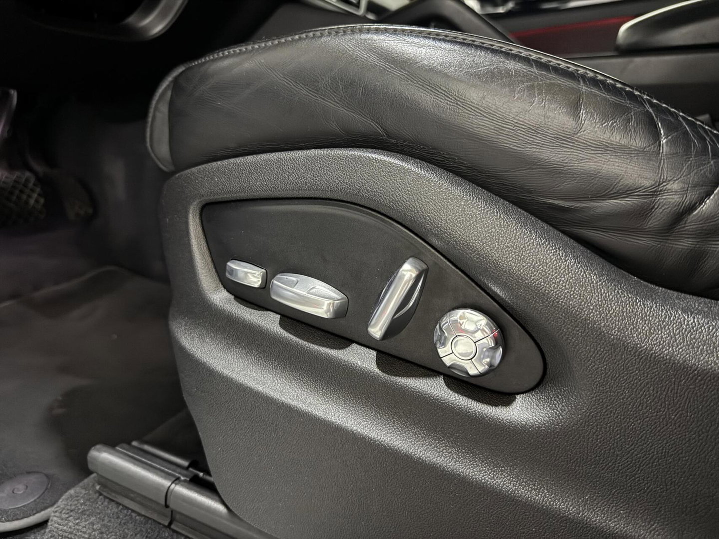 Porsche Cayenne 3.0 Pano Chrono Burmester 360° Nachtzicht ACC NAP