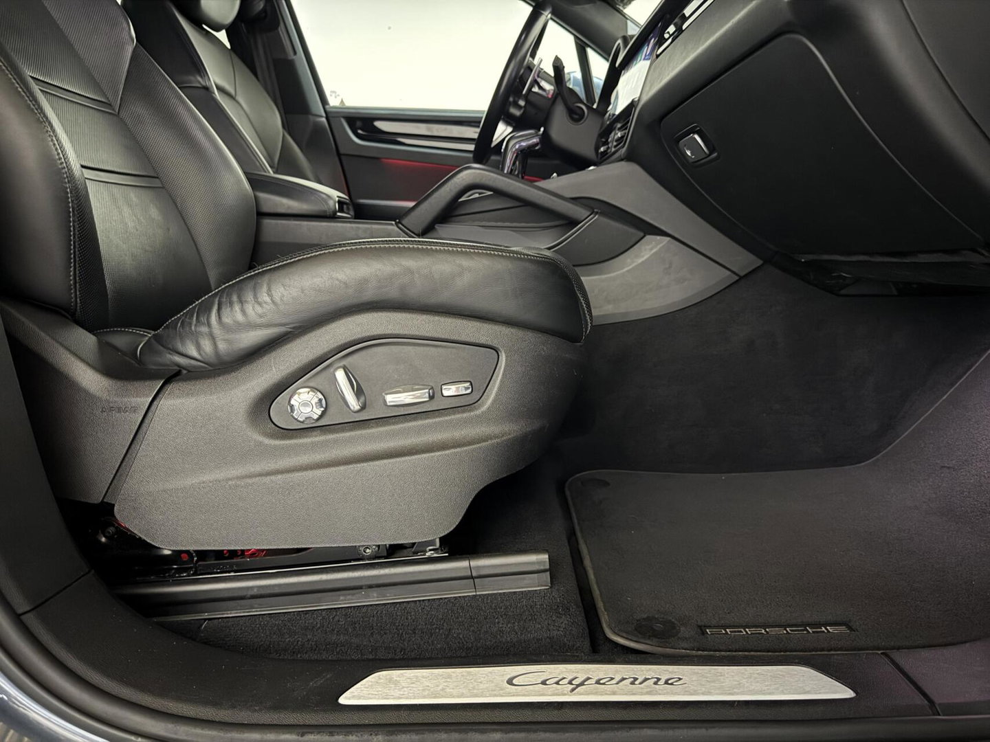 Porsche Cayenne 3.0 Pano Chrono Burmester 360° Nachtzicht ACC NAP