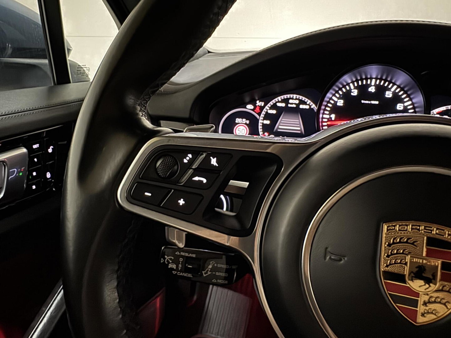 Porsche Cayenne 3.0 Pano Chrono Burmester 360° Nachtzicht ACC NAP