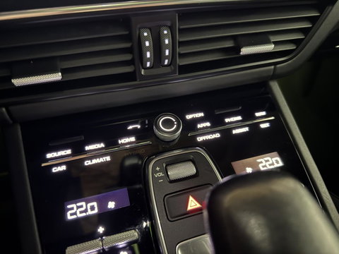 Porsche Cayenne 3.0 Pano Chrono Burmester 360° Nachtzicht ACC NAP