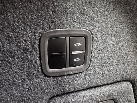 Porsche Cayenne 3.0 Pano Chrono Burmester 360° Nachtzicht ACC NAP