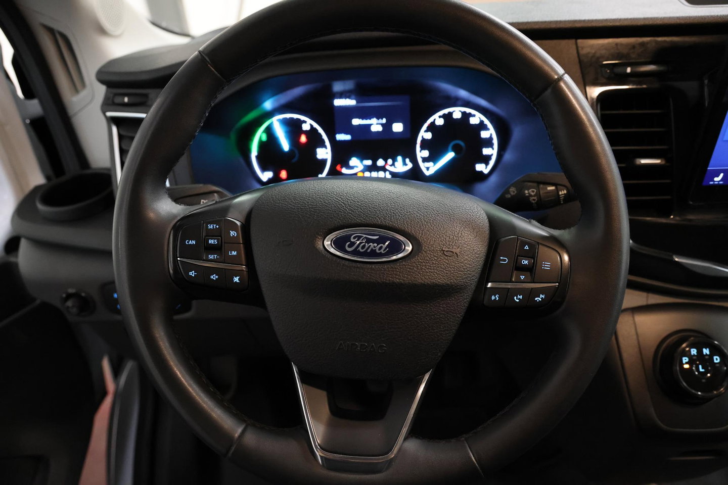 Ford E-Transit 350 L2H2 Trend 68 kWh