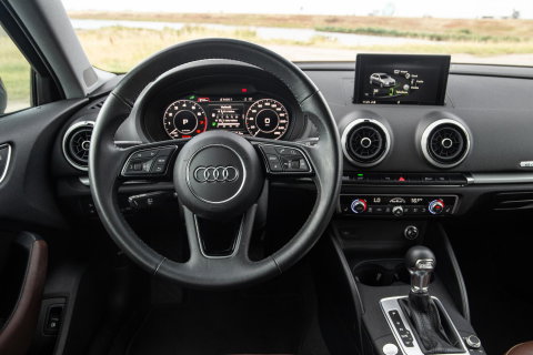 Audi A3 Sportback 40 TFSI e Edition AIRCO / CRUISE CONTROLE / BRUIN LEER / AUTOMAAT / PHEV