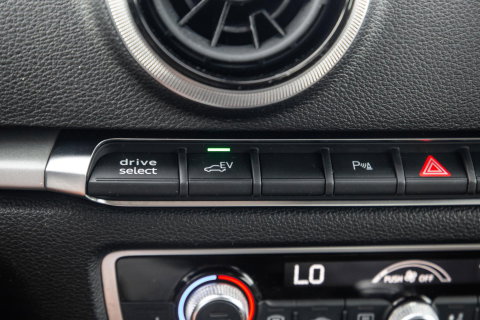 Audi A3 Sportback 40 TFSI e Edition AIRCO / CRUISE CONTROLE / BRUIN LEER / AUTOMAAT / PHEV