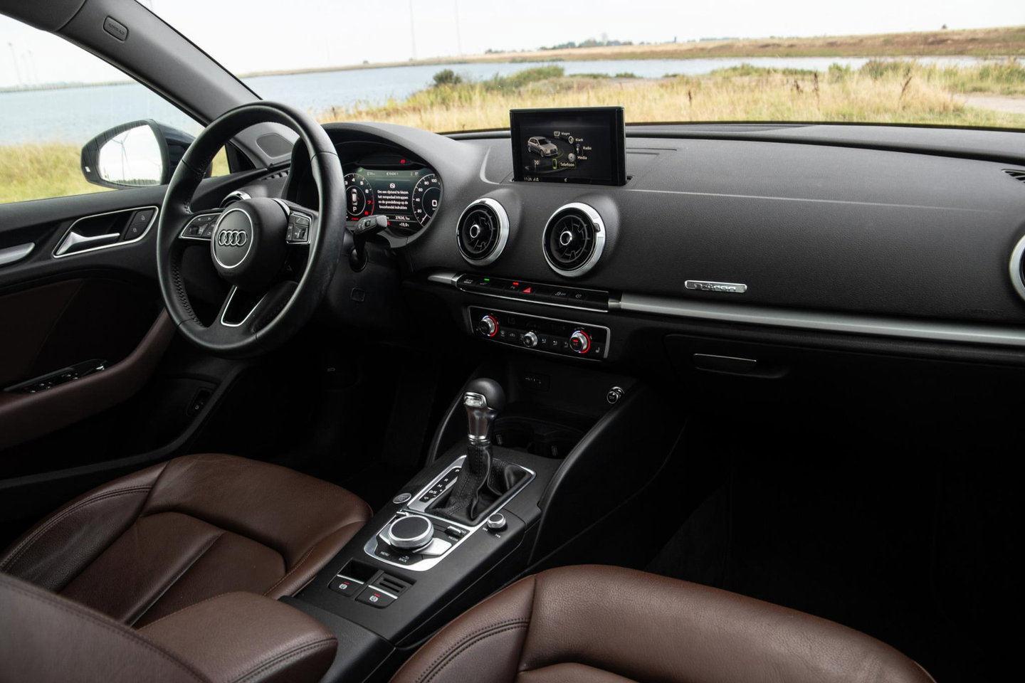 Audi A3 Sportback 40 TFSI e Edition AIRCO / CRUISE CONTROLE / BRUIN LEER / AUTOMAAT / PHEV