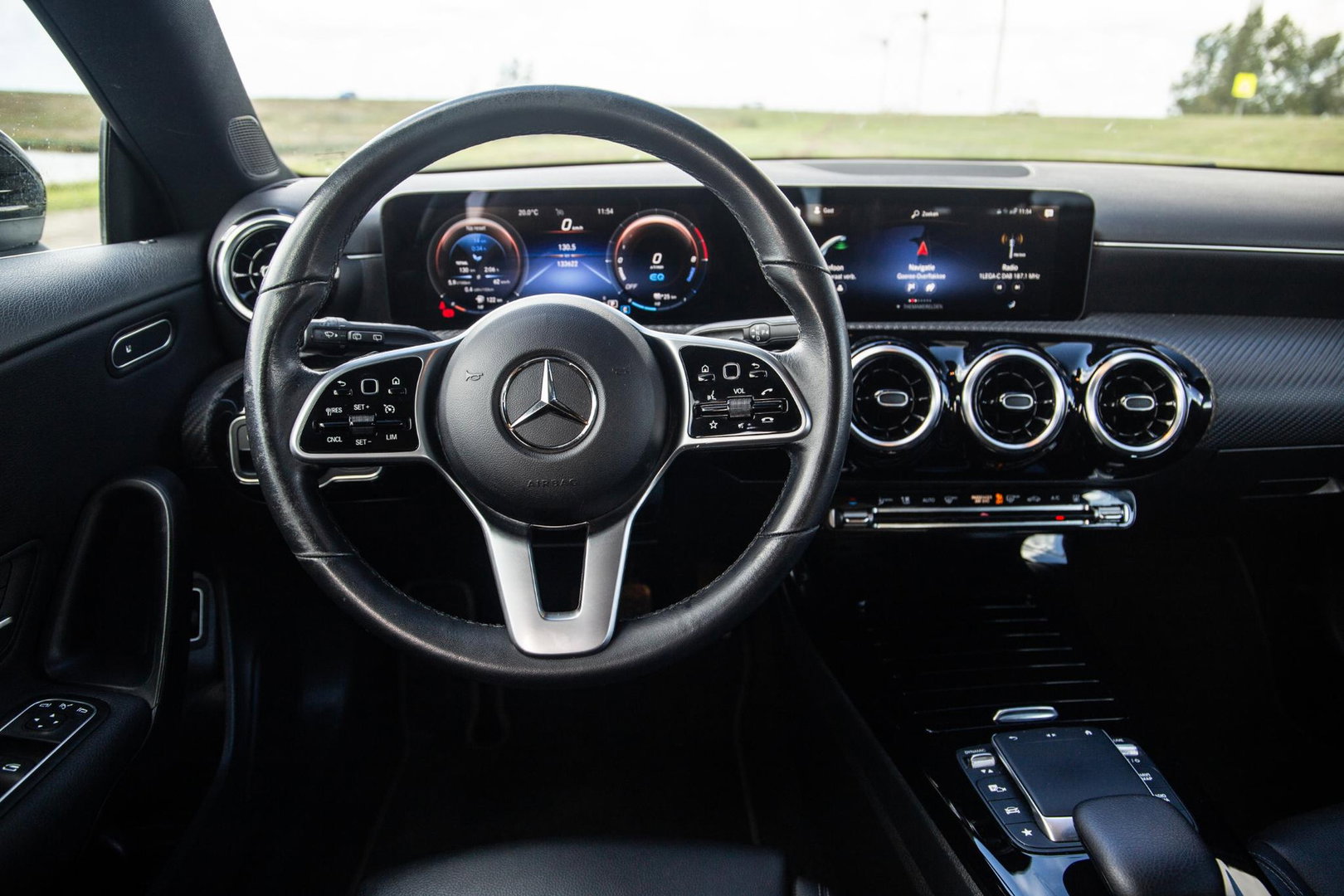 Mercedes-Benz CLA Shooting Brake 250e Business Line (PHEV) CARPLAY / STOELVERWARMING / AMBIENT LIGHTING / CAMERA
