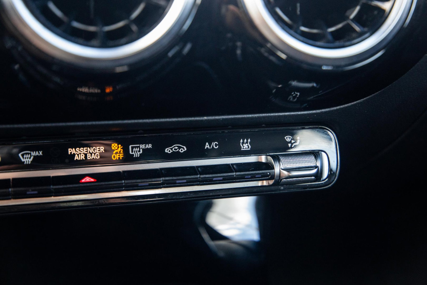 Mercedes-Benz CLA Shooting Brake 250e Business Line (PHEV) CARPLAY / STOELVERWARMING / AMBIENT LIGHTING / CAMERA