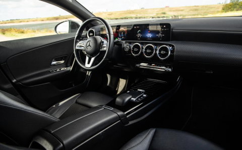 Mercedes-Benz CLA Shooting Brake 250e Business Line (PHEV) CARPLAY / STOELVERWARMING / AMBIENT LIGHTING / CAMERA