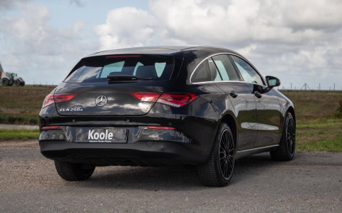 Mercedes-Benz CLA Shooting Brake 250e Business Line (PHEV) CARPLAY / STOELVERWARMING / AMBIENT LIGHTING / CAMERA
