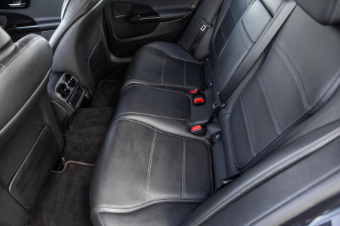 Mercedes-Benz C-Klasse Break C300e Business Line (PHEV) CARPLAY / CAMERA / LEER / PERFECT ONDERHOUDEN