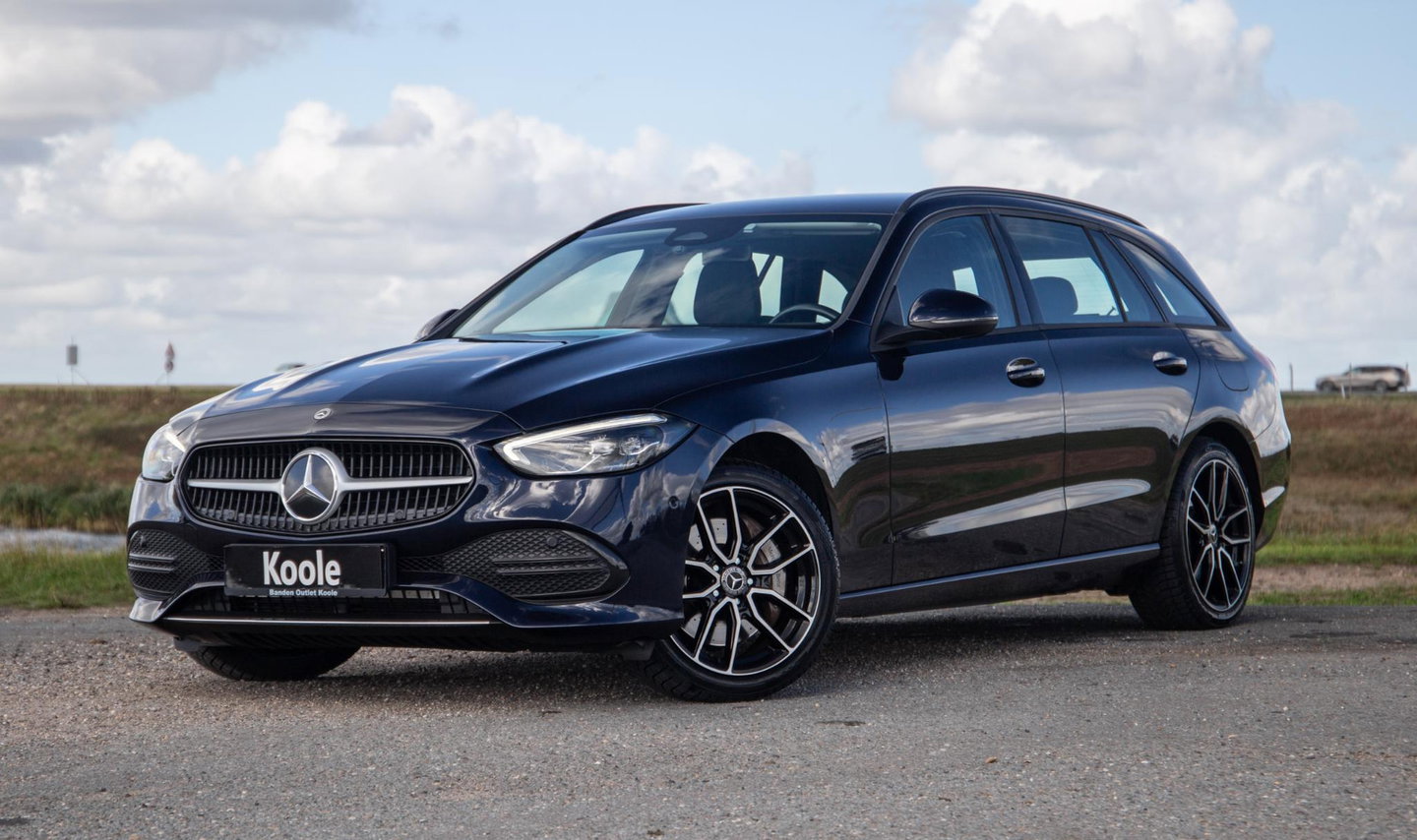 Mercedes-Benz C-Klasse Break C300e Business Line (PHEV) CARPLAY / CAMERA / LEER / PERFECT ONDERHOUDEN