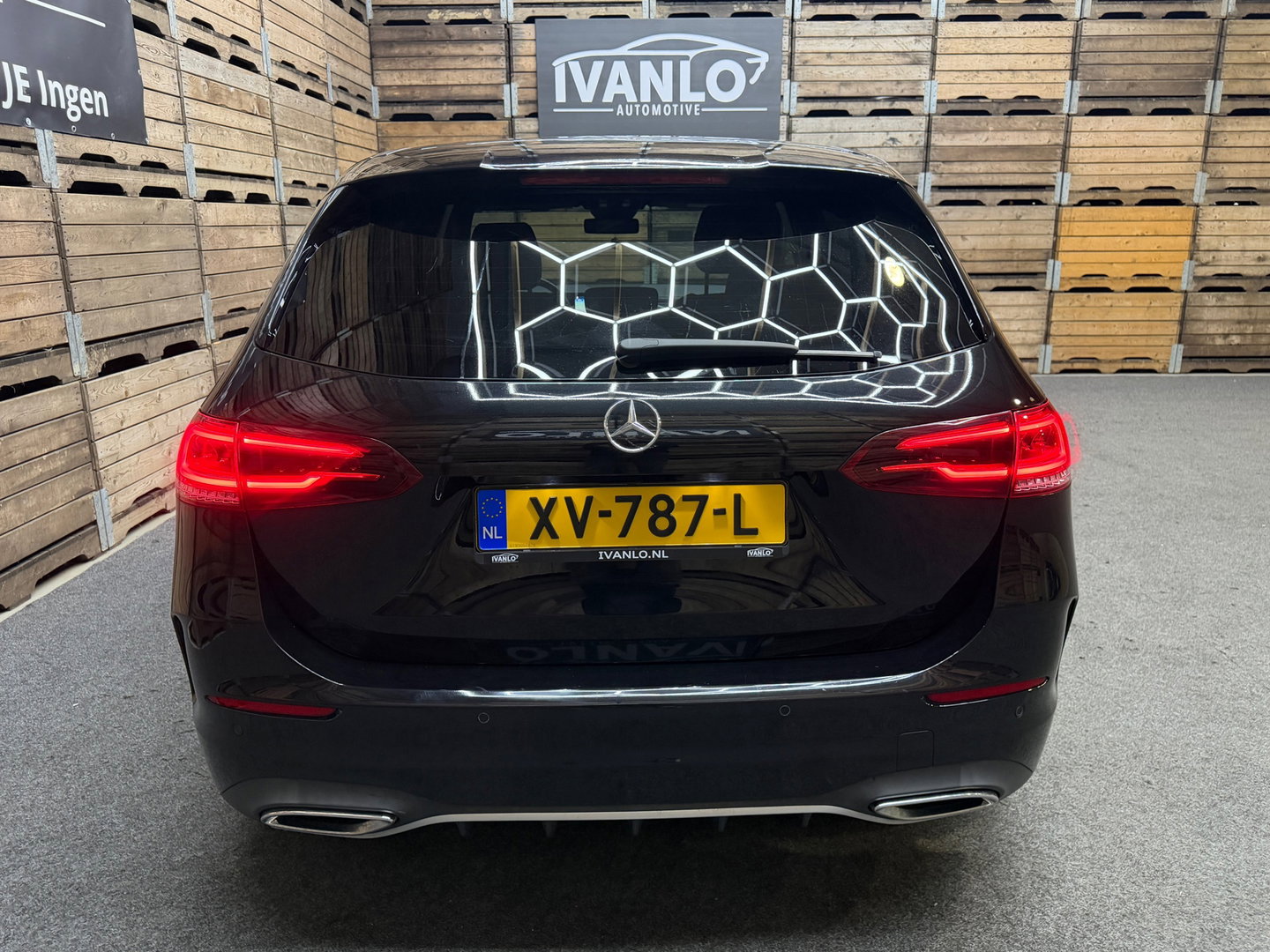 Mercedes-Benz B-Klasse 200 Business Solution AMG Navigatie clima Cruise Camera LM