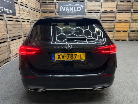 Mercedes-Benz B-Klasse 200 Business Solution AMG Navigatie clima Cruise Camera LM