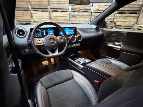 Mercedes-Benz B-Klasse 200 Business Solution AMG Navigatie clima Cruise Camera LM