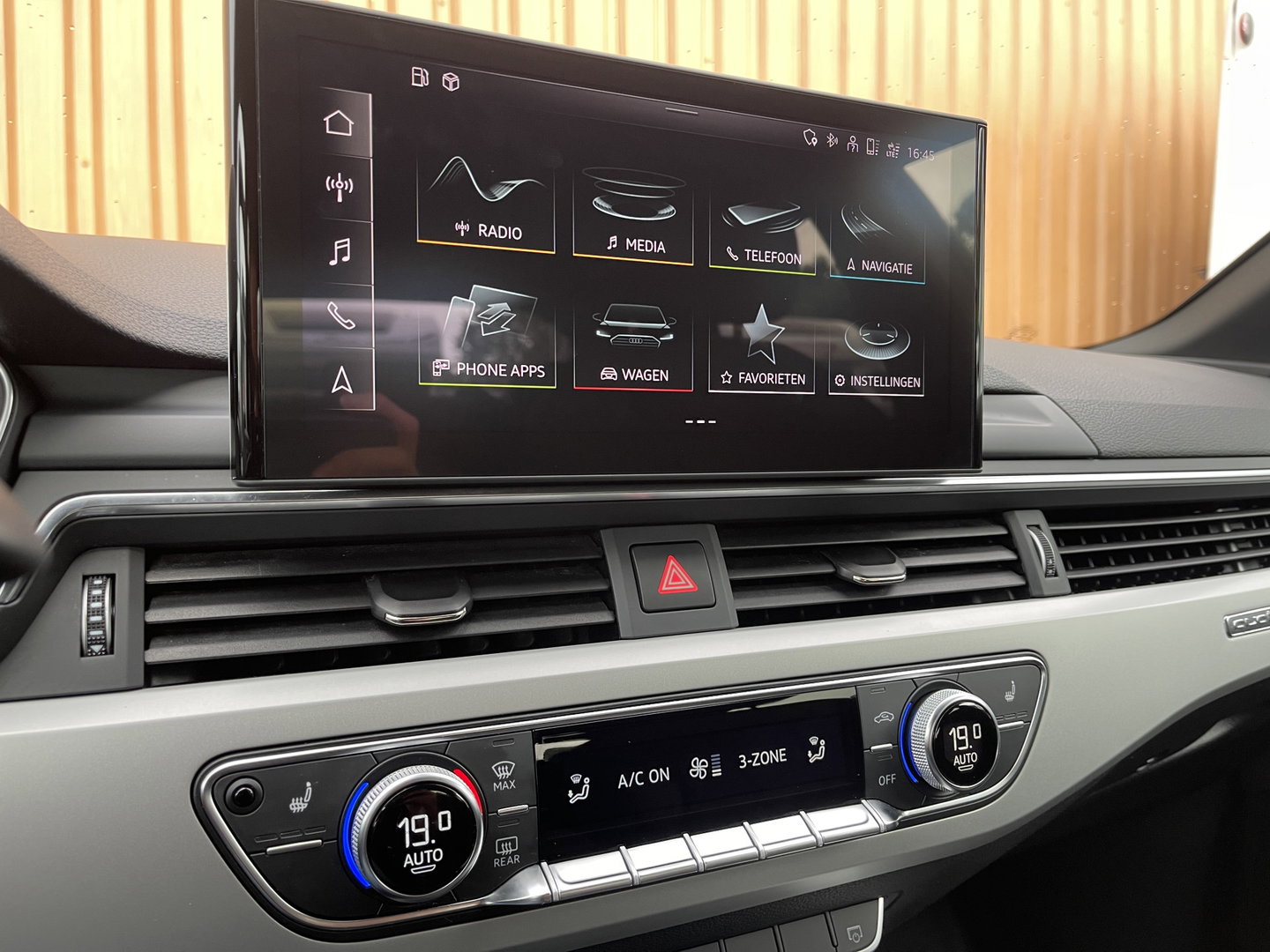Audi A5 Sportback 40 TFSI quattro S edition | Trekhaak Wegklapbaar | Keyless | 360 camera | Apple Carplay |