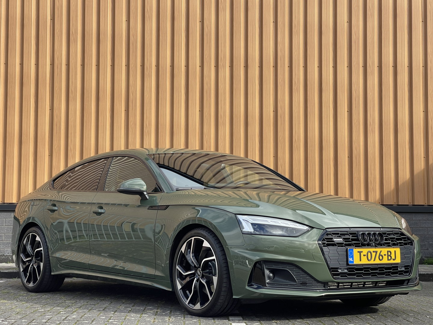 Audi A5 Sportback 40 TFSI quattro S edition | Trekhaak Wegklapbaar | Keyless | 360 camera | Apple Carplay |