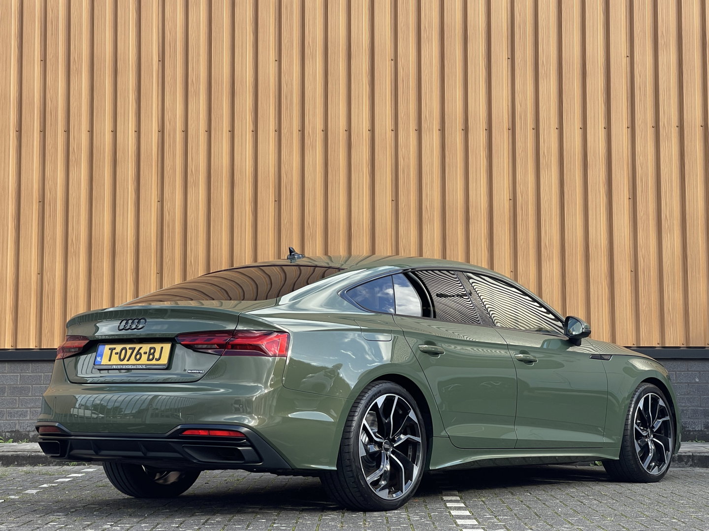 Audi A5 Sportback 40 TFSI quattro S edition | Trekhaak Wegklapbaar | Keyless | 360 camera | Apple Carplay |