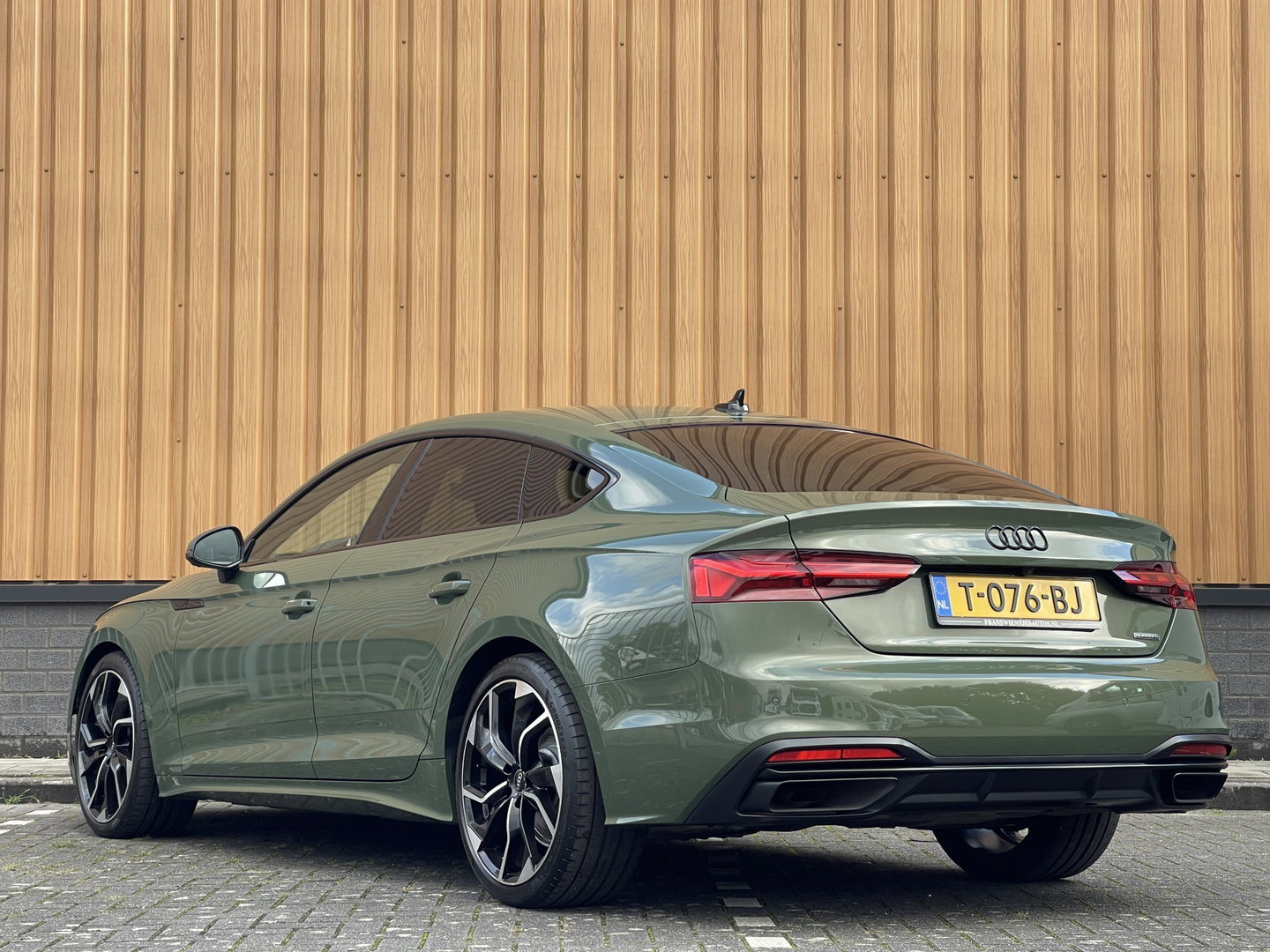 Audi A5 Sportback 40 TFSI quattro S edition | Trekhaak Wegklapbaar | Keyless | 360 camera | Apple Carplay |