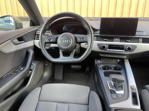 Audi A5 Sportback 40 TFSI quattro S edition | Trekhaak Wegklapbaar | Keyless | 360 camera | Apple Carplay |