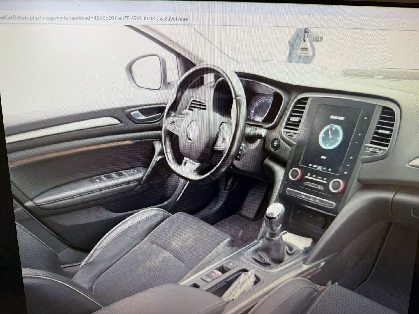 Renault Mégane 1.3 TCE Bose benzine grijs kenteken / vaste prijs rijklaar € 10.950 ex btw / euro 6 / lease vanaf € 185 / bpm vrij / trekhaak / airco / cruise contol / komt binnen !