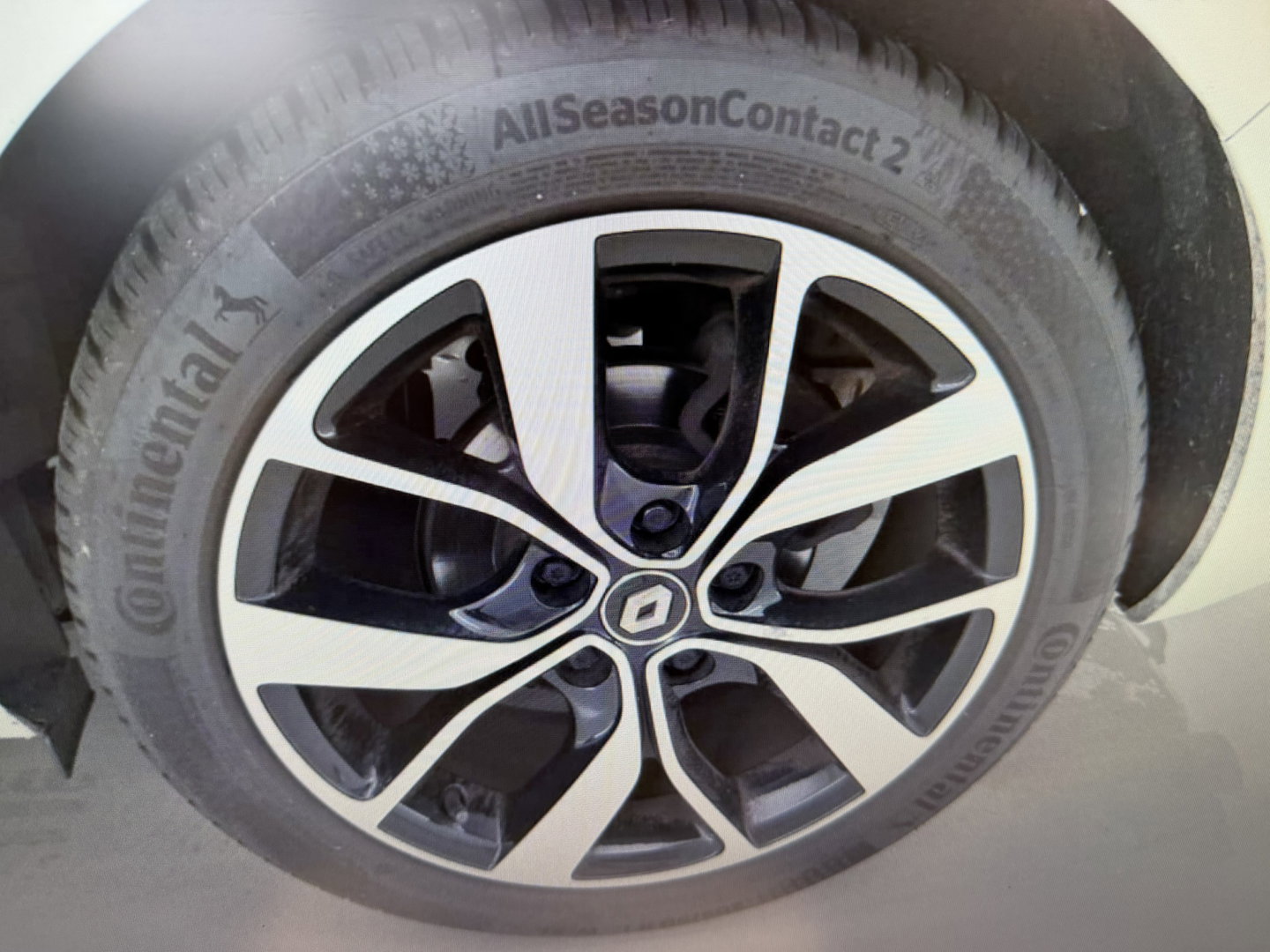 Renault Mégane 1.3 TCE Bose benzine grijs kenteken / vaste prijs rijklaar € 10.950 ex btw / euro 6 / lease vanaf € 185 / bpm vrij / trekhaak / airco / cruise contol / komt binnen !