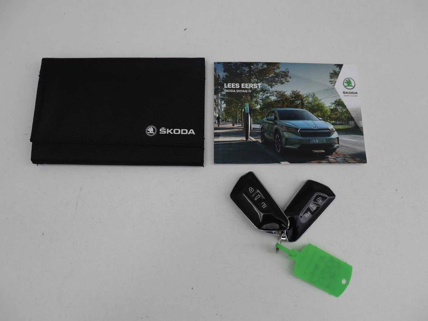 Škoda Enyaq iV 60 | SOH 92,1 % | Trekhaak | Pano.Dak | LED | Stoelverwarming | Navigatie | Apple Carplay |