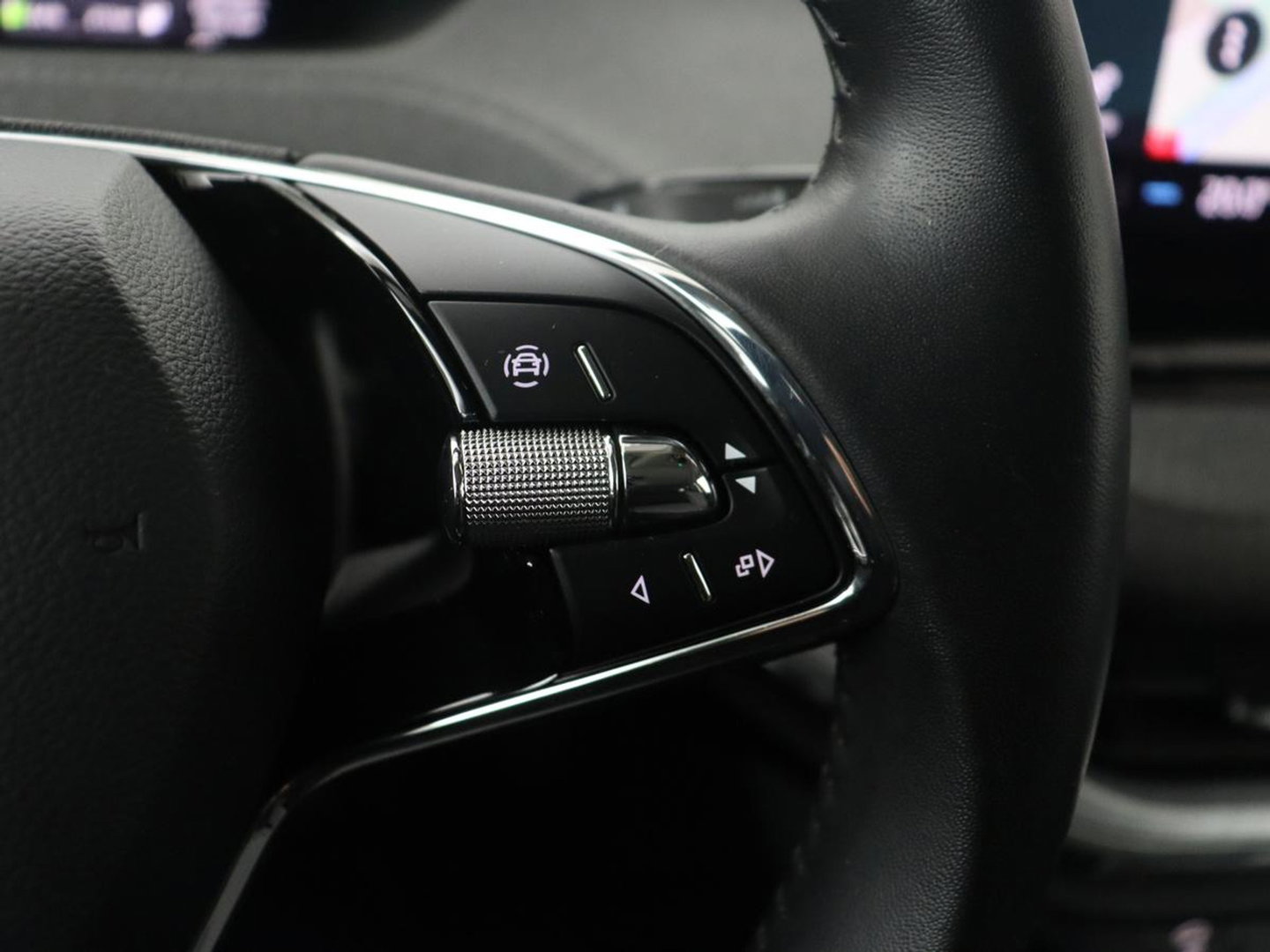 Škoda Enyaq iV 60 | SOH 92,1 % | Trekhaak | Pano.Dak | LED | Stoelverwarming | Navigatie | Apple Carplay |