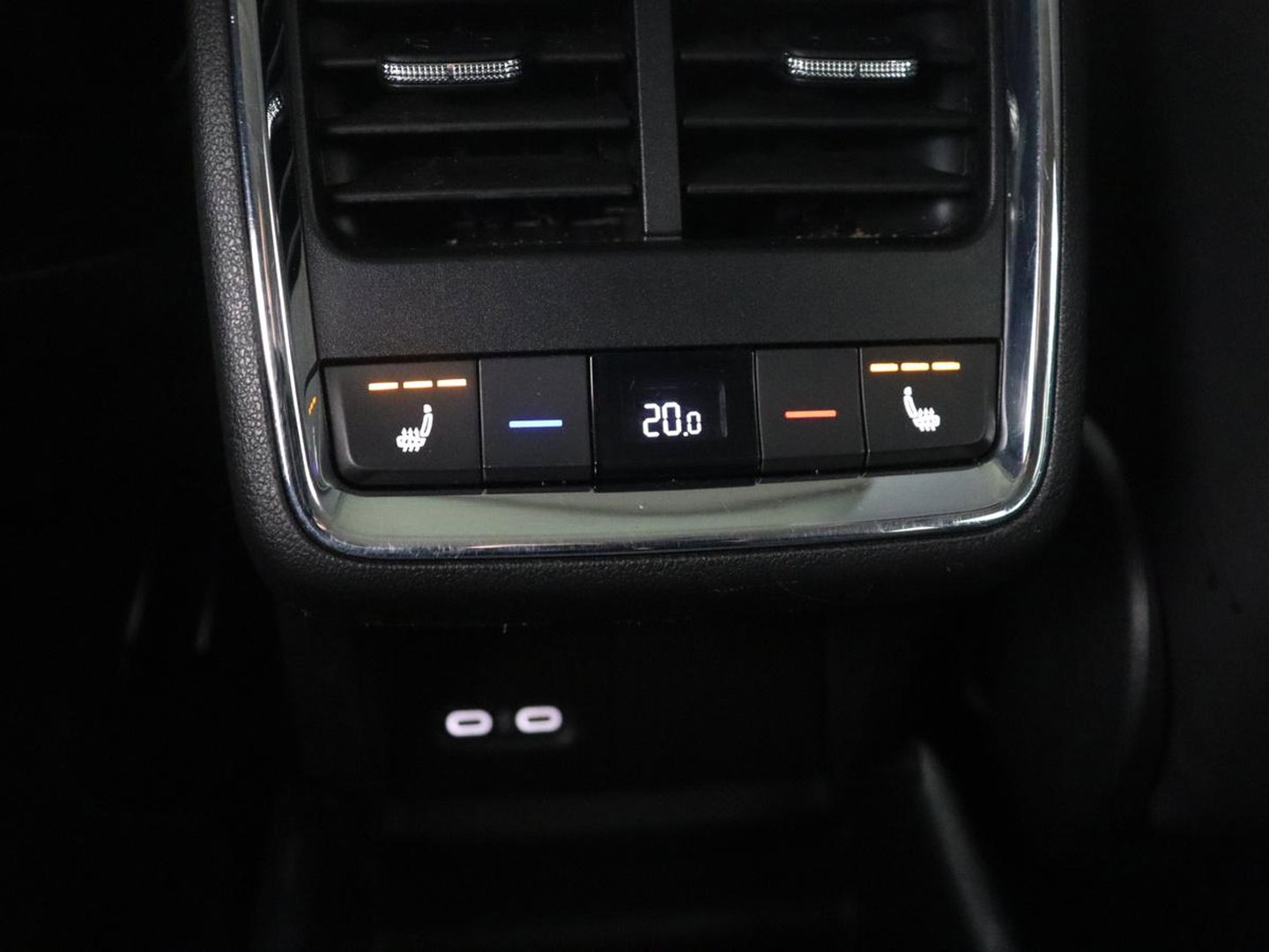 Škoda Enyaq iV 60 | SOH 92,1 % | Trekhaak | Pano.Dak | LED | Stoelverwarming | Navigatie | Apple Carplay |