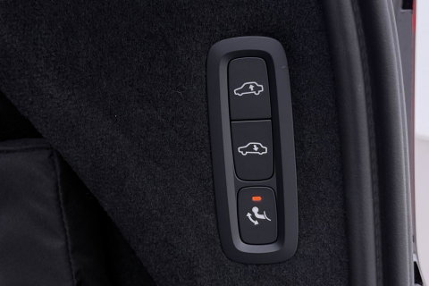 Volvo XC90 T8 Ultra Dark | Bowers&Wilkins | Luchtvering | Panoramadak | 360° Camera | Trekhaak | Massage+Ventilatie | Head-Up | 22 Inch