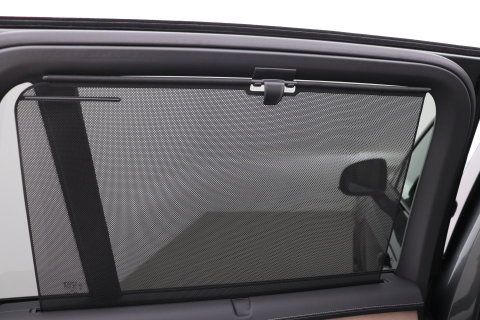 Volvo XC90 T8 Ultra Dark | Bowers&Wilkins | Luchtvering | Panoramadak | 360° Camera | Trekhaak | Massage+Ventilatie | Head-Up | 22 Inch