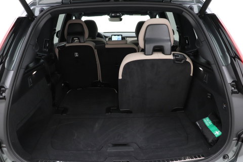 Volvo XC90 T8 Ultra Dark | Bowers&Wilkins | Luchtvering | Panoramadak | 360° Camera | Trekhaak | Massage+Ventilatie | Head-Up | 22 Inch
