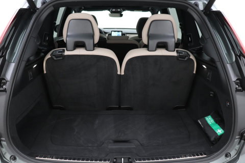 Volvo XC90 T8 Ultra Dark | Bowers&Wilkins | Luchtvering | Panoramadak | 360° Camera | Trekhaak | Massage+Ventilatie | Head-Up | 22 Inch