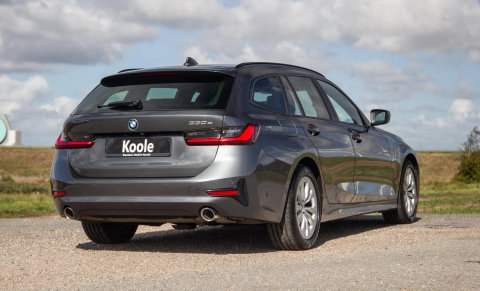 BMW 3 Serie Touring 330e High Executive LED / DEALER ONDERHOUDEN / CAMERA / CARPLAY / PHEV