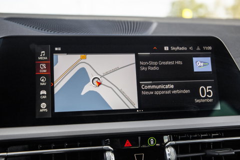BMW 3 Serie Touring 330e High Executive LED / DEALER ONDERHOUDEN / CAMERA / CARPLAY / PHEV