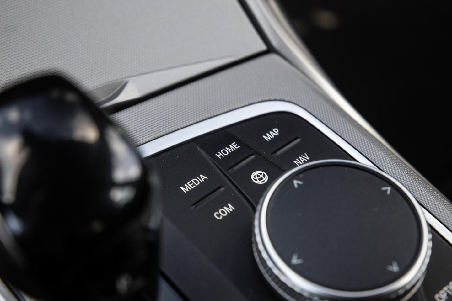 BMW 3 Serie Touring 330e High Executive LED / DEALER ONDERHOUDEN / CAMERA / CARPLAY / PHEV